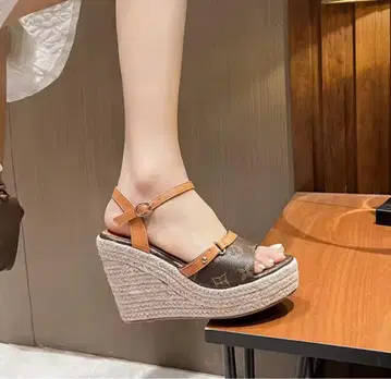웨지솔 샌들 3가지 색상