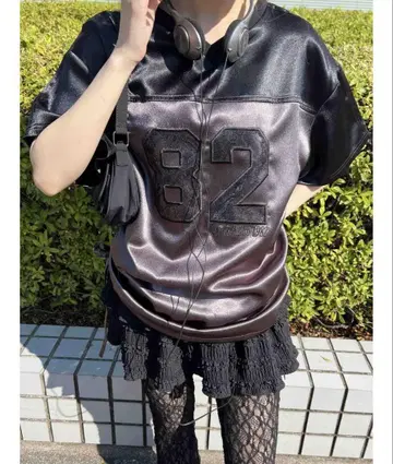 레이스 와펜 새틴 유니폼
