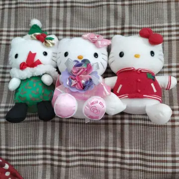 헬로키티 봉제 인형 세트