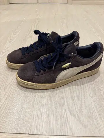 Puma Suede 다크 브라운 스니커즈
