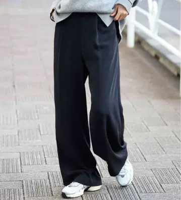 턱 이지 와이드 팬츠 Black size 36 SLOBE IENA