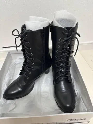일본 전통 의상 기모노 부츠 하카마