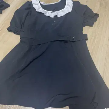 프릴 넥 벨트 포함 블랙 미니 원피스 지뢰계 빅 사이즈