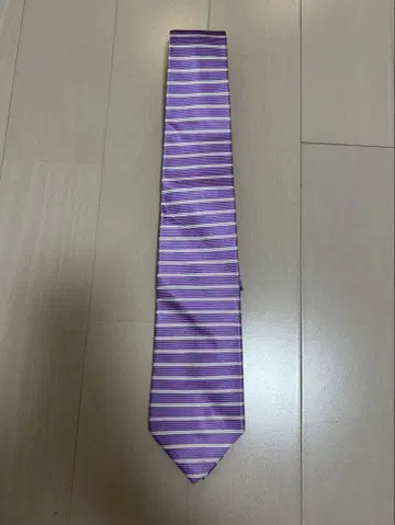 폴 스미스 보라색 스트라이프 넥타이