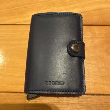 SECRID 네이비 가죽 카드 케이스