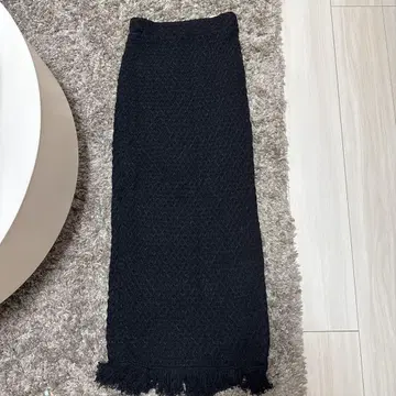 블랙 프린지 타이트 롱 스커트