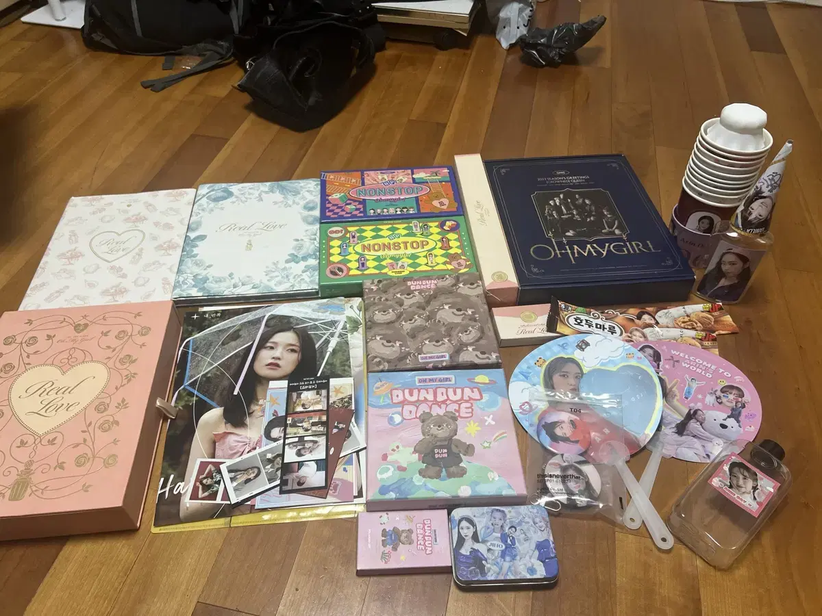 Oh My Girl album and merchandise bulk