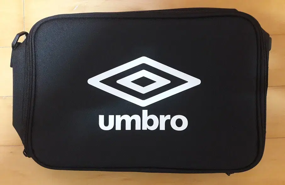 New Umbro Messenger Cross Bag