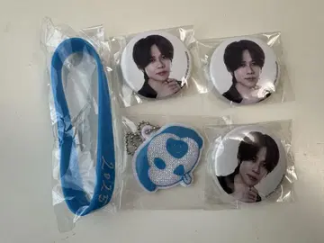 INI XQUARE 캡슐 토이 러버 밴드 키링 캔뱃지 후지마키 쿄스케