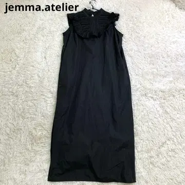 jemma.atelier 핀턱 프릴 원피스 슬리브리스 블랙
