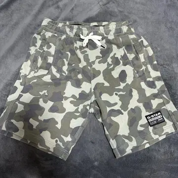 배송비 포함 G-STAR RAW 카모 패턴 숏 팬츠 S 사이즈