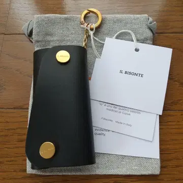 미사용 새상품 일비종떼 IL BISONTE 키케이스 4연 블랙