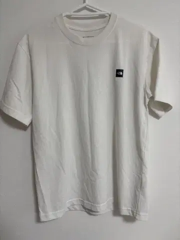THE NORTH FACE 화이트 티셔츠 S 사이즈