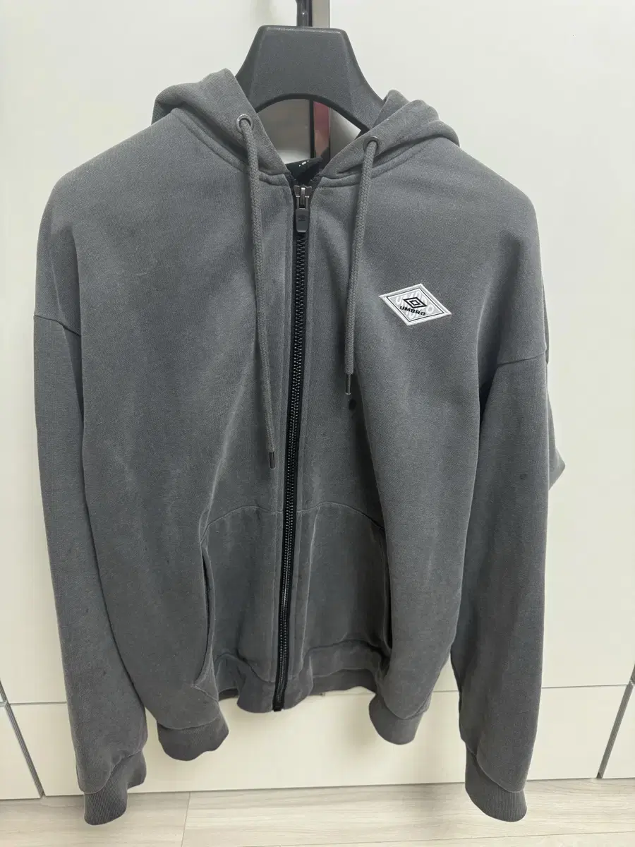 Umbro Pigment Hoodie Zip-Up 105