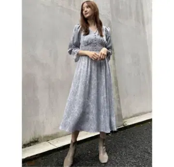 snidel 라인 플라워 허리 개더 원피스 스나이델 이너 포함
