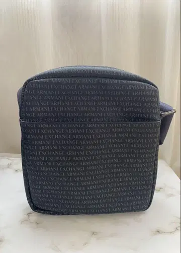 Armani Exchange 숄더백 다크 그레이