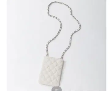 미사용 새상품 elu. 엘르 Quilting Chain Bag White