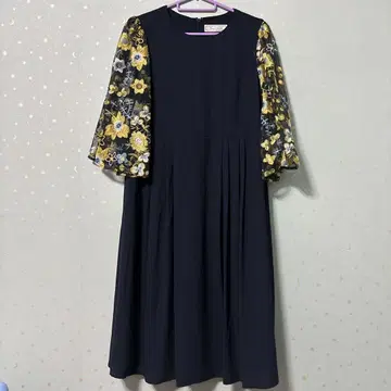 Couture 브로치 네이비 원피스