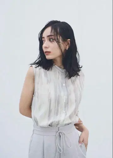 anuans 뉴앙스 패턴 스탠드 카라 블라우스