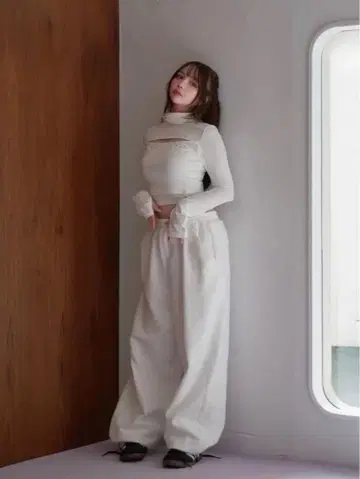 ANDMARY Luna logo tops 화이트