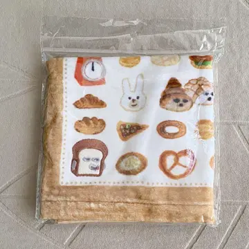 빵 도둑 아플리케가 달린 핸드 타월 손수건