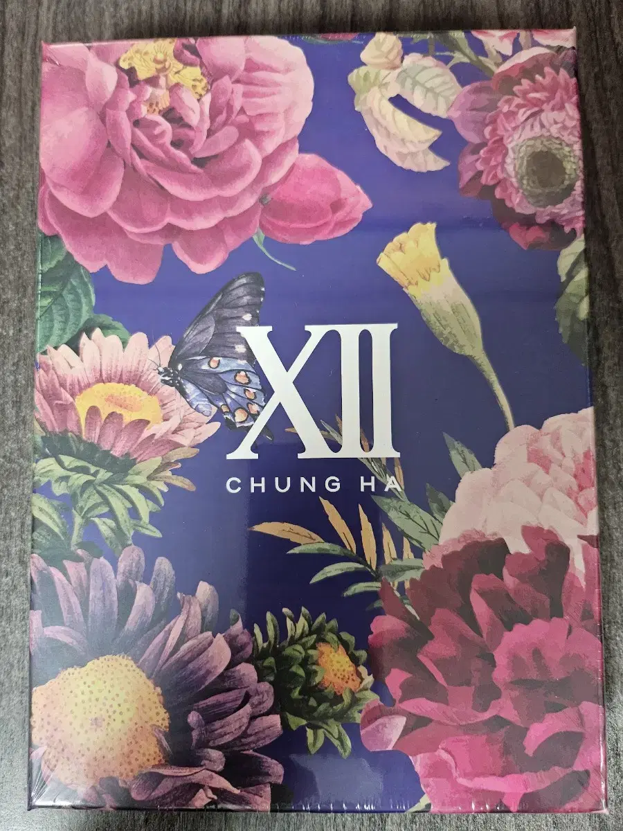 Chung Ha XII (12 O'Clock) Special Single Album