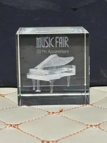 뮤직 페어 35주년 기념 크리스탈