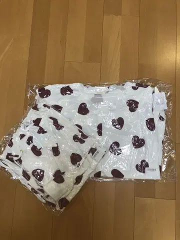 새상품 젤라드 피 상하의 세트