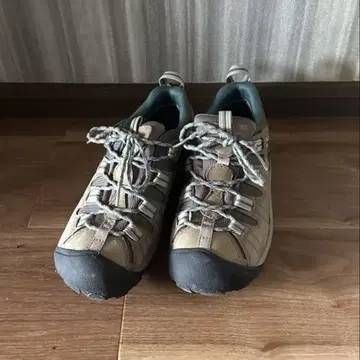 KEEN 아웃도어 신발 베이지 24cm