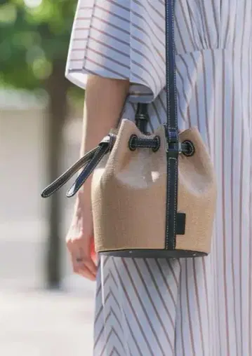 투모로우랜드 별주 VASIC CLUB MINI MINI 블랙