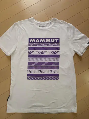 MAMMUT 화이트 티셔츠 M 사이즈