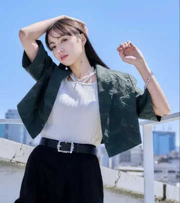 HARE 플라워 슈 숏 자켓