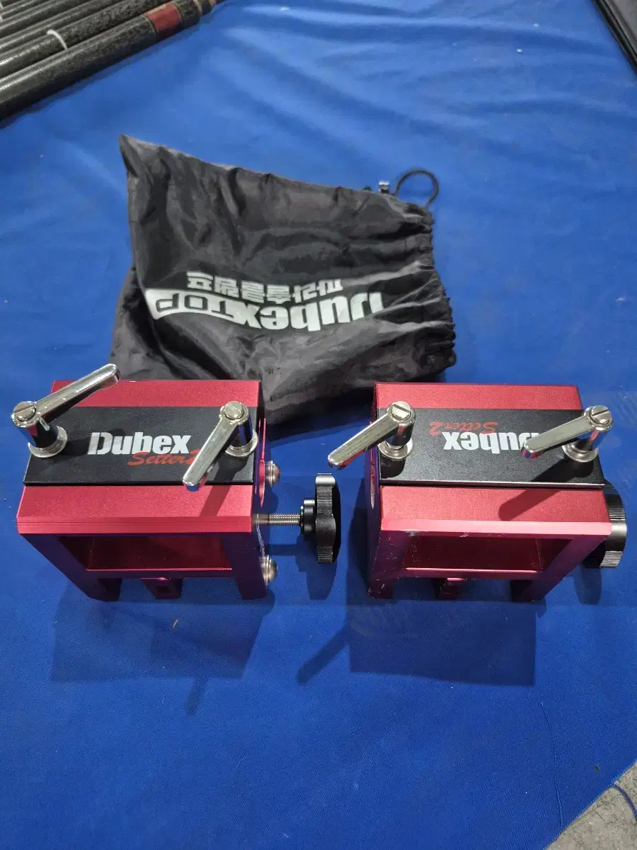 Cherryfish Duvex Parasol Fishing Clamp, 2 pieces, one unused