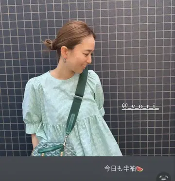 요리 깅엄 숏 퍼프 블라우스 38