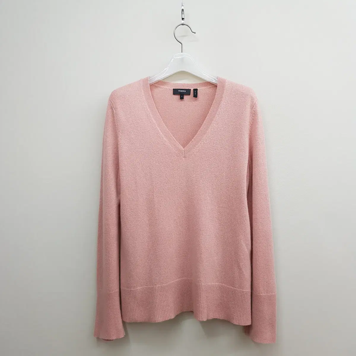 Theory Pink 100% Cashmere V-neck Knit, Size S