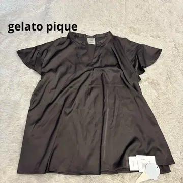 [미사용 새상품] 택 포함 젤라또피케 새틴 프릴 풀오버