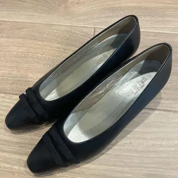 펌프스 블랙 24.5cm