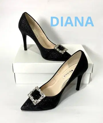 컨디션 최상 다이애나 DIANA 비쥬 버클 블랙 펌프스 글리터