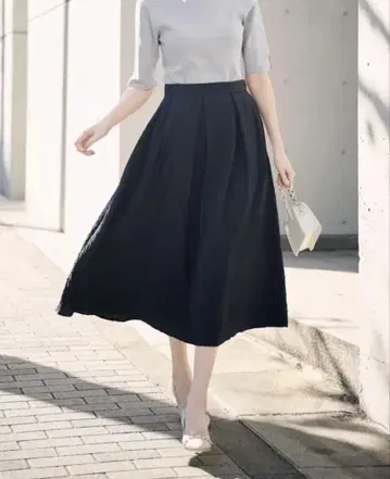 anySiS 플레어 턱 롱 스커트 블랙