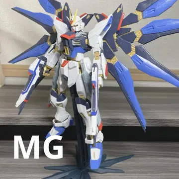 MG 1/100 스트라이크 프리덤 건담 완제품