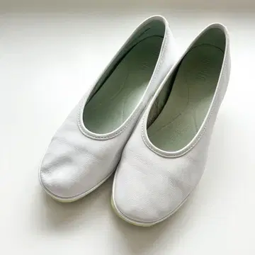 컨디션 최상! CAMPER 캠퍼 플랫슈즈 스니커즈 화이트