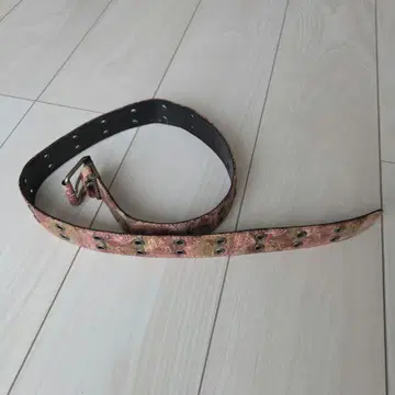 꽃무늬 디자인 합성 피혁 벨트