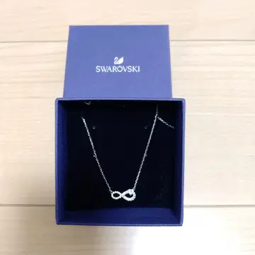 스와로브스키 무한대 모티브 목걸이
