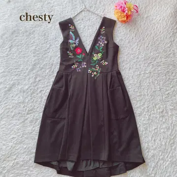 chesty 체스티 [ S ] 블랙 자수 원피스 개성적인 비즈 장식