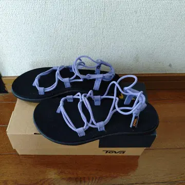 Teva 샌들 미사용 새상품