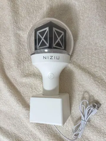 NiziU OFFICIAL LIGHT STICK 공식 응원봉