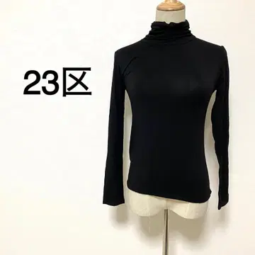 23구 블랙 컬러 터틀넥 니트