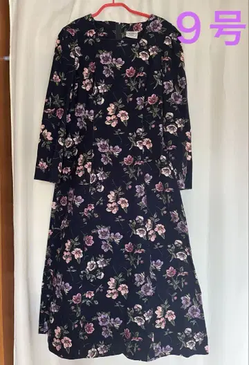 Laura Ashley 꽃무늬 코듀로이 원피스