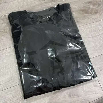 timelesz FAM 투어 티셔츠 차콜