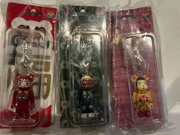 MEDICOM TOY 베어브릭 달마 스카이 트리